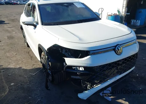 2025 Volkswagen Tiguan 2.0T Sel R-Line from USA, damaged, VIN 3VVLR7RM0SM033339